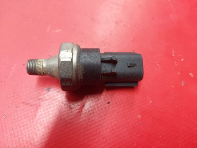 Датчик показника тиску масла Dodge Caliber SXT