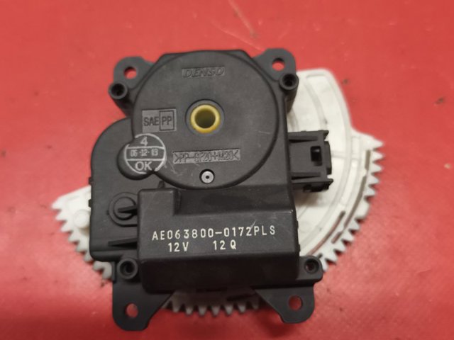 Двигун заслінки печі 0638000172 TOYOTA