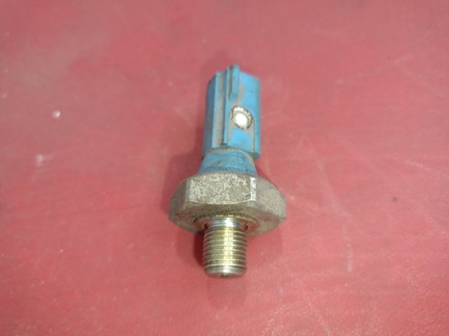 Манометри (показник тиску масла) 06E919081F VAG