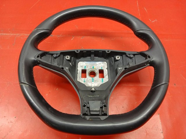 Рульове колесо 100527900D TESLA