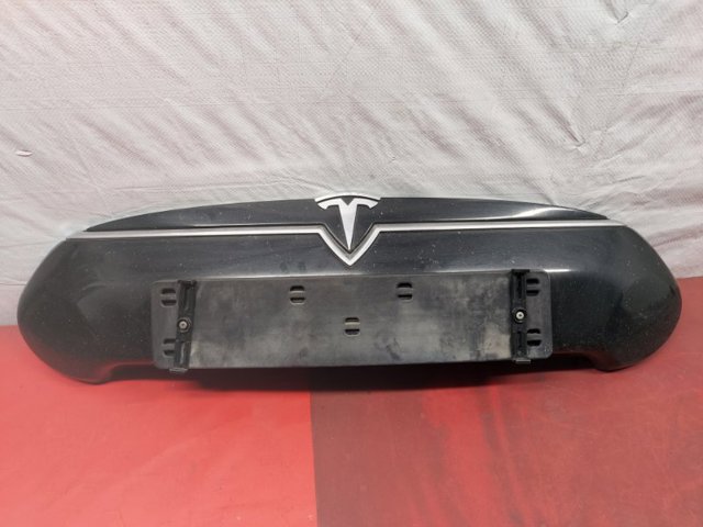 Облицювання радіатора 101741500C TESLA