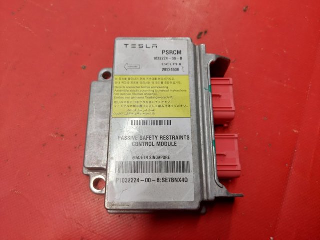 Блок управління airbag 103222400B TESLA