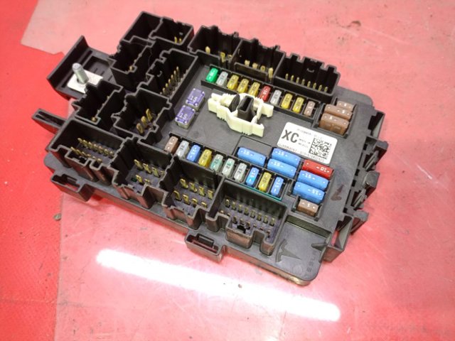 Корпус запобіжників 103440901C TESLA
