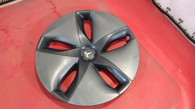 Ковпаки на диски 104423199B TESLA