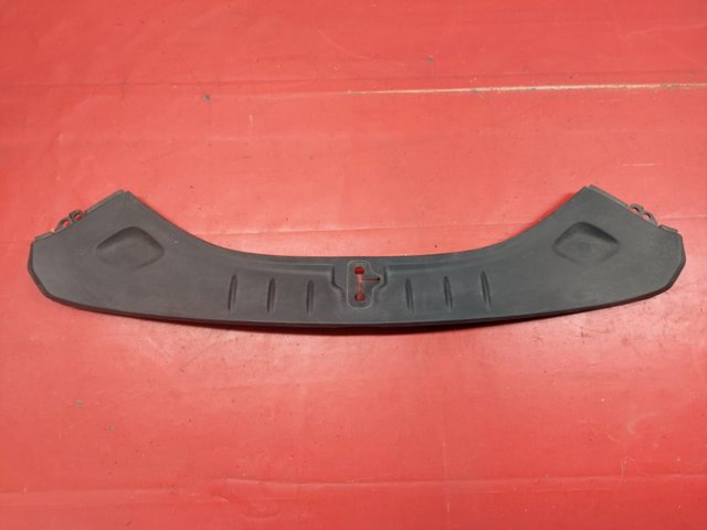 Накладка верхня передньої панелі/супорту радіатора 106047400D TESLA
