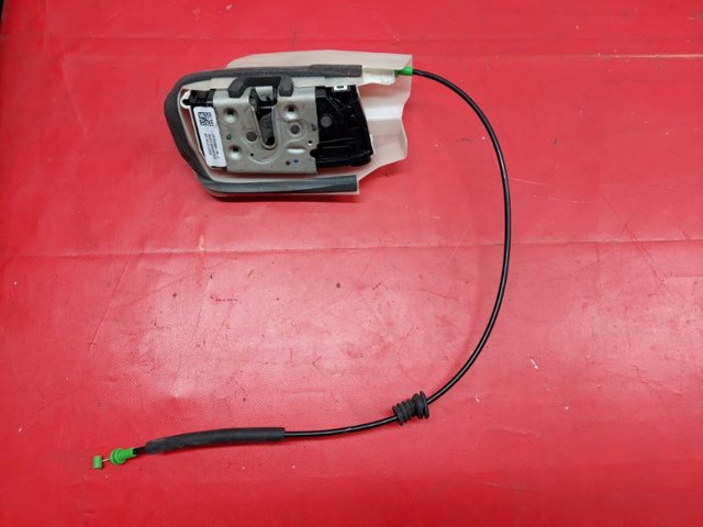 Замок водійських дверей 106896400L TESLA