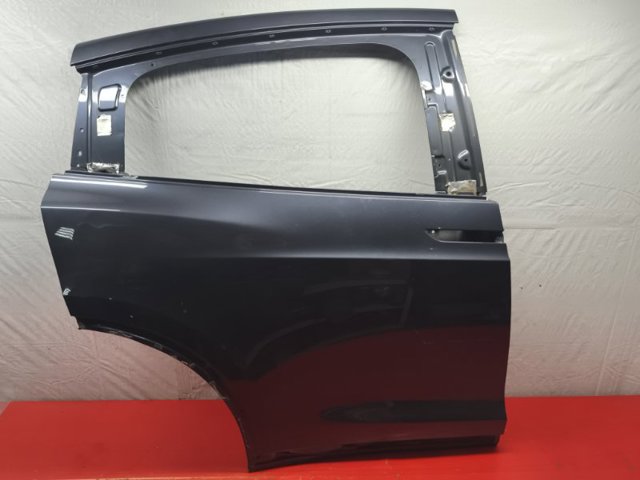 Двері задні в зборі 1069538E0A TESLA