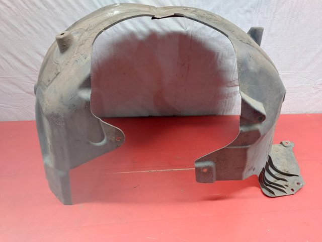 Підкрилок переднього крила, правий 108158200D TESLA