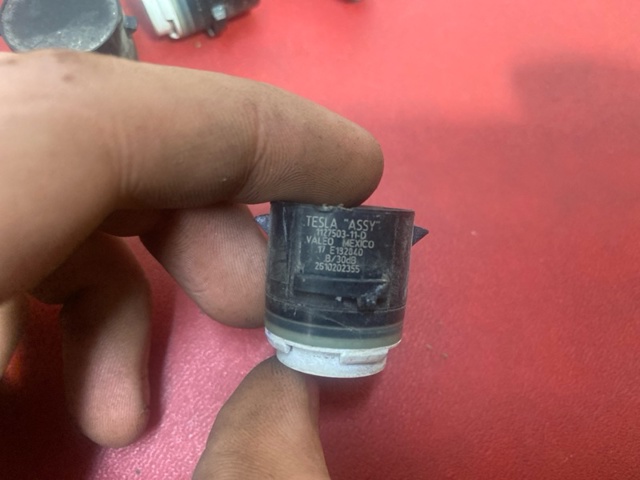 Датчик сигналізації паркування (парктронік), задній 112750311D TESLA