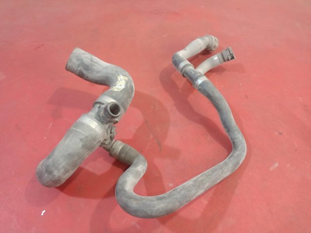 Шланг/патрубок водяного насосу, нагнітаючий 11537639998 BMW