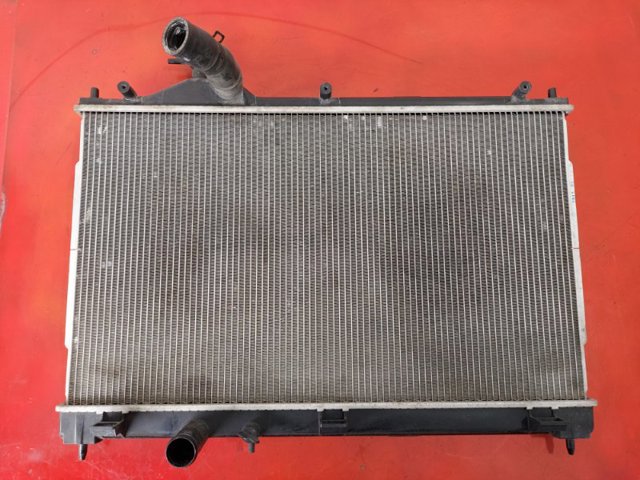 Радіатор системи охолодження двигуна 1350A601 MITSUBISHI