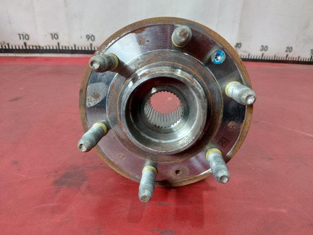 Маточини передніх коліс 13542502 HONDA
