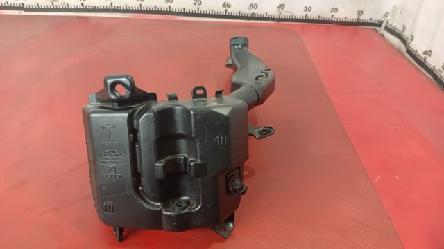 Бачок для омивайки 149040000C TESLA