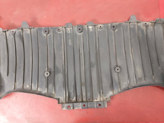 Захист заднього бампера 149400700B TESLA