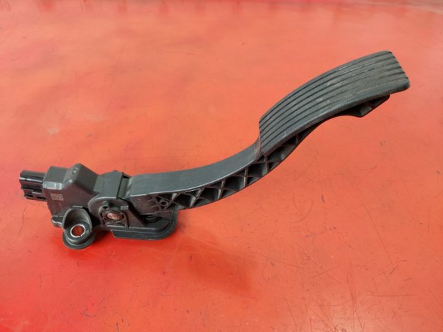 Педаль газу (акселератора) 1600A102 MITSUBISHI