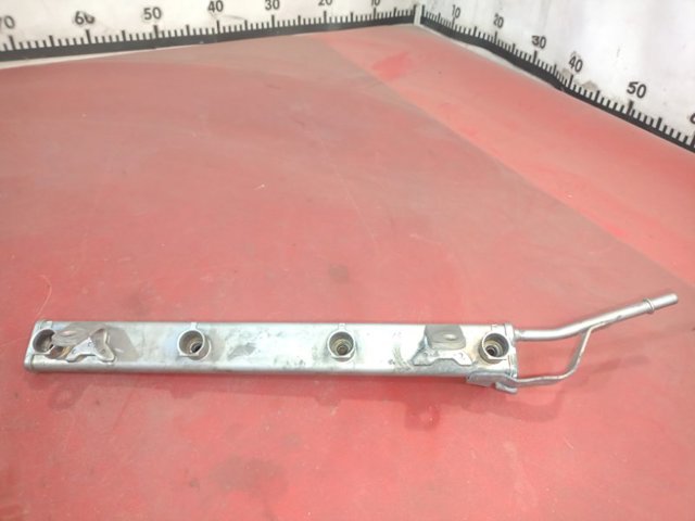 Паливна рампа 175204BA0A NISSAN