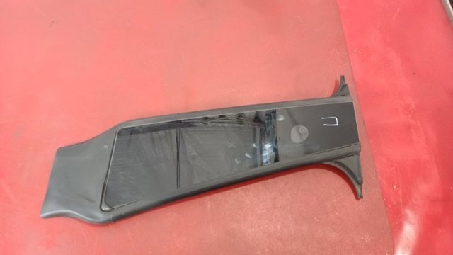 Накладка стійки кузова зовнішня, центральна права 178530000B TESLA