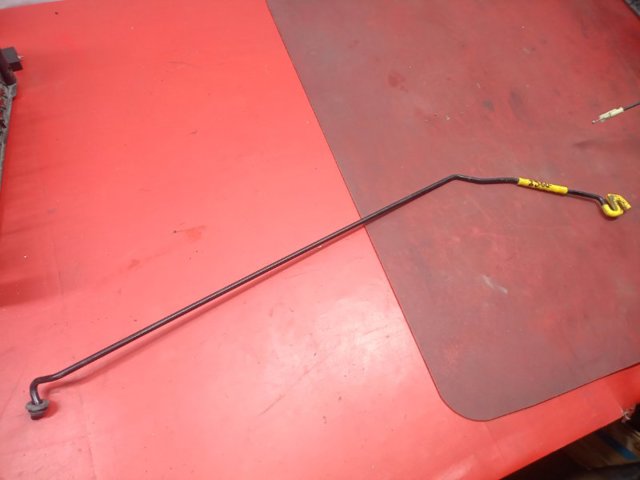 Упор капоту 17A823363A VAG