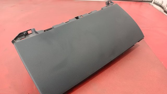 Ящик для рукавичок (бардачок) 185209400A TESLA
