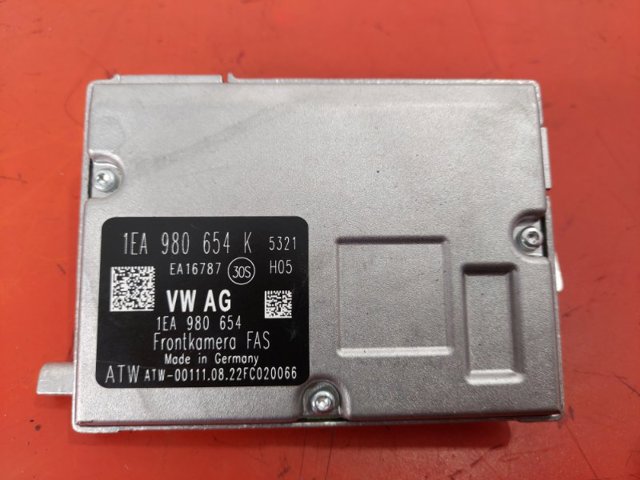 Камера заднього виду 1EA980654K VAG
