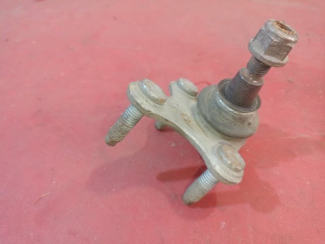 Кульова опора, нижня, права 1K0407366C VAG
