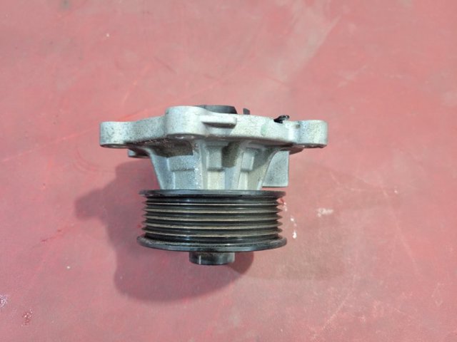 Насос охолоджуючої рідини 210106RC0A NISSAN