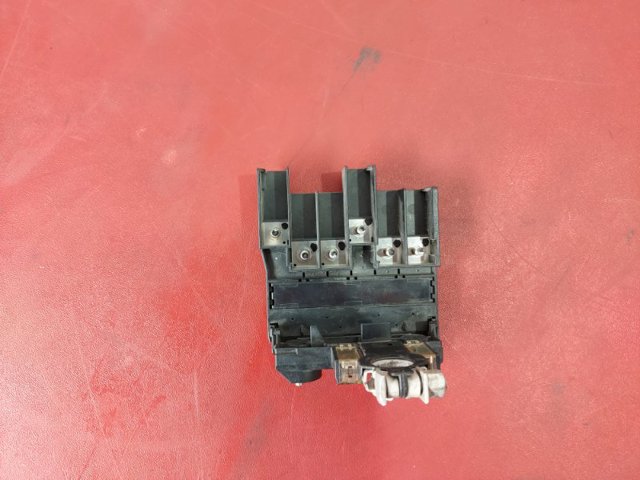 Коробка запобіжників 24380BB50A NISSAN