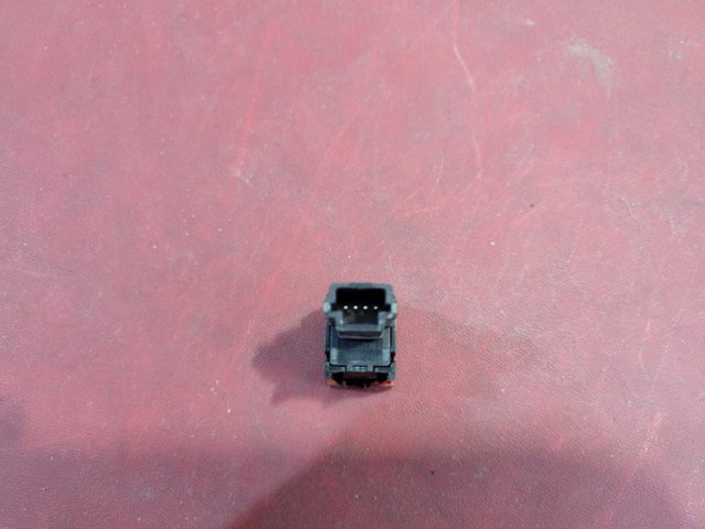 Кнопка включення аварійної сигналізації 252906RA0A NISSAN