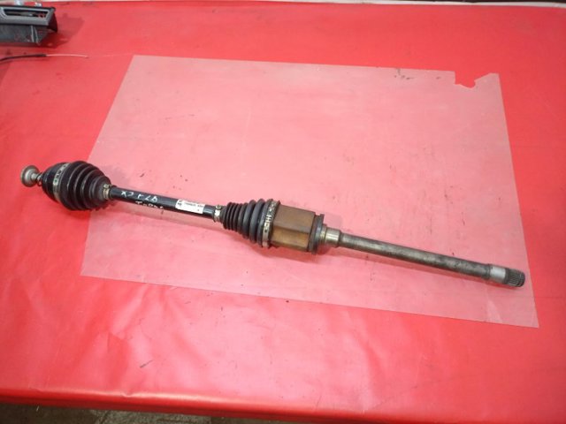 Привід правий 31607619658 BMW