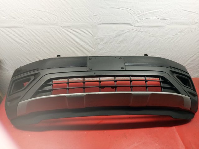 Бампер на авто 3CM807221 VAG