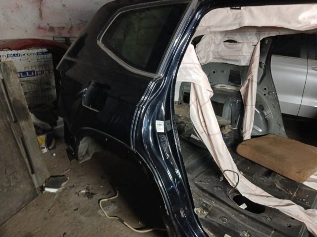 Бічна частина задні праві 3CN809844 VAG