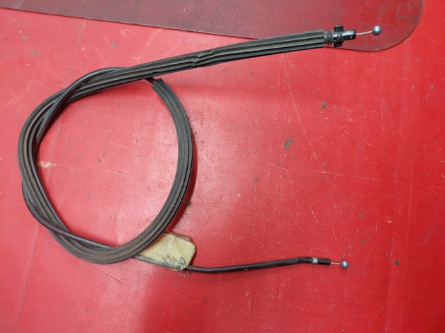 Трос відкриття капота, задній 3CN823535 VAG