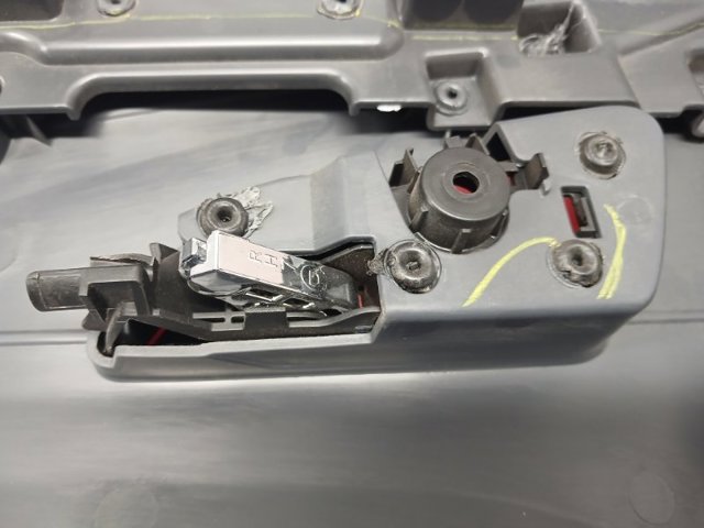 Картка обшивки задніх правих дверей 42693917 GM