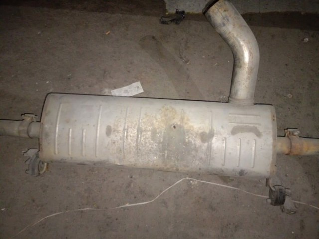 Глушник, середня і задня частина 4M0253181AN VAG