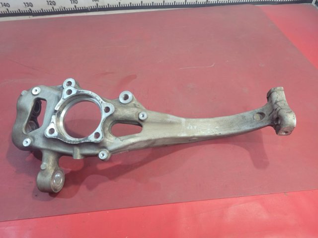 Вісь передня і поворотні кулаки 4M0407560 VAG