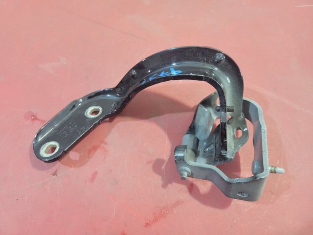 Петля задньої багажної, 3/5 -ої двері 4M0827300C VAG