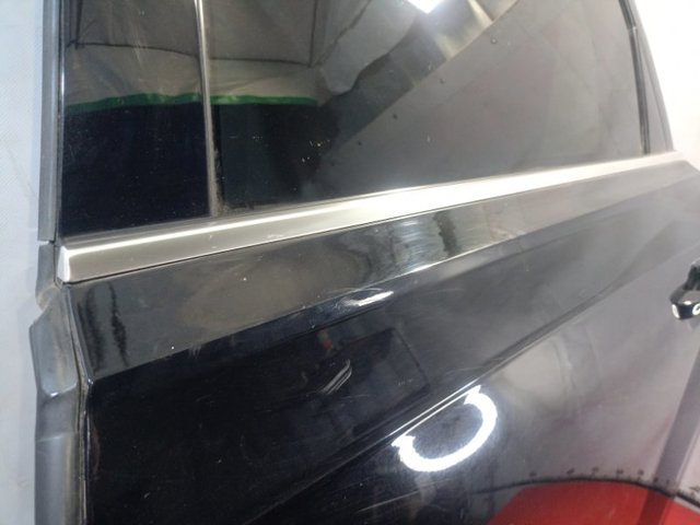 Молдинг заднього скла, лівий 4M08537633Q7 VAG