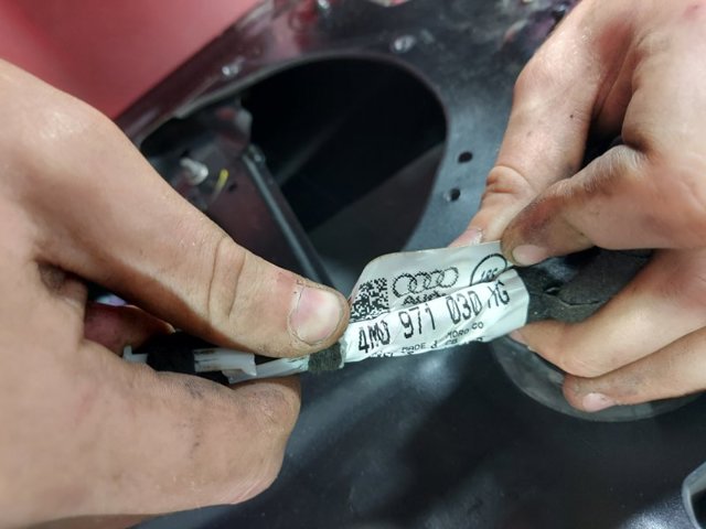 Електропроводка передніх дверей 4M0971030 VAG