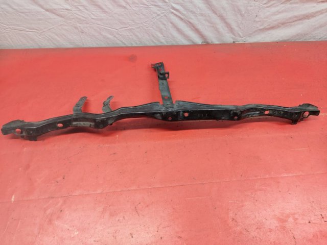 Швелер переднього бампера 520290R010 TOYOTA