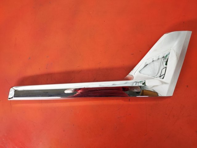 Вії фари, правої 5318260050 TOYOTA