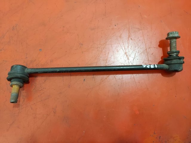 Лінк стабілізатора, переднього, лівий 546684BA0C NISSAN