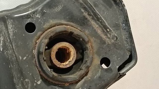Підвіска задня 554006RR5A NISSAN