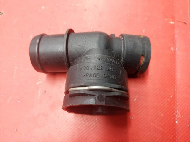 Водяний патрубок 5Q0122291T VAG