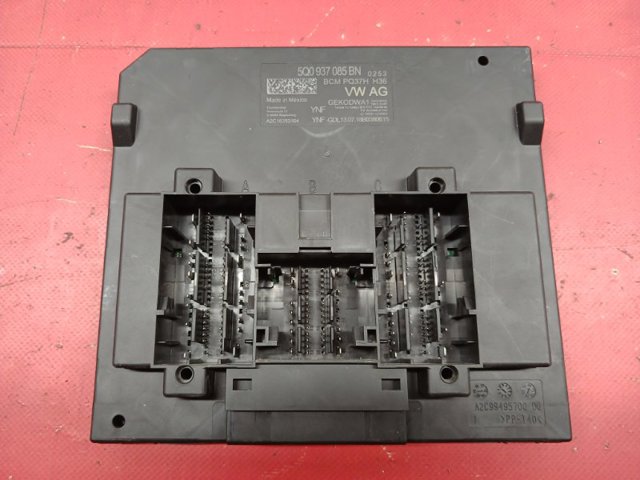 Блок комфорту 5Q0937085BN VAG