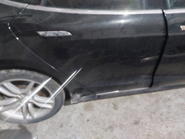 Двері пасажирські задні праві 6006566E0H TESLA