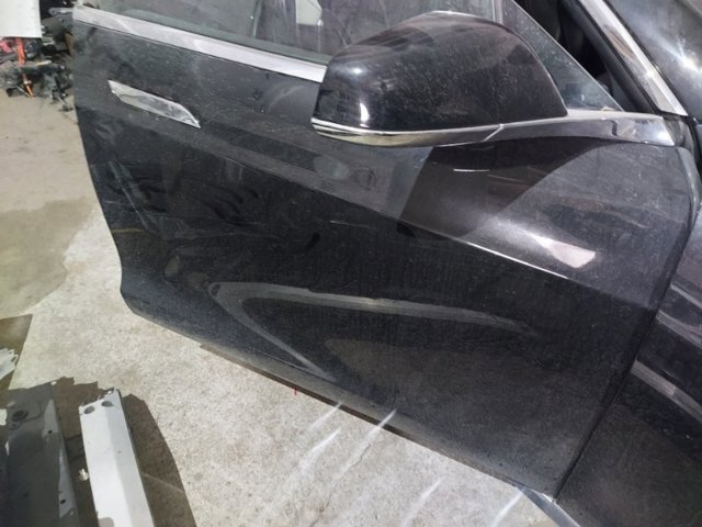 Дверка передня права 6006622E0H TESLA