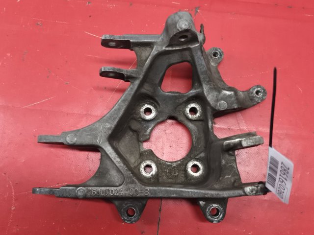 Цапфа поворотна права 600702400B TESLA