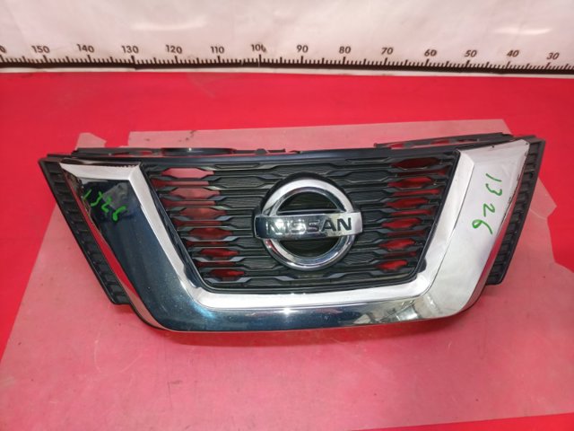 Захисна решітка радіатора 623105HK0A NISSAN