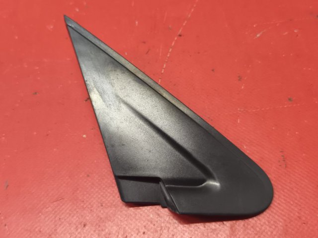 Молдинг переднього правого крила 65250SG000 SUBARU