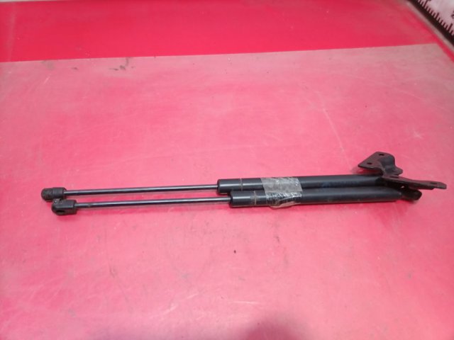 Амортизатор багажника правий 68101213AA CHRYSLER